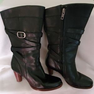UGG Leather Boots Size 7.5